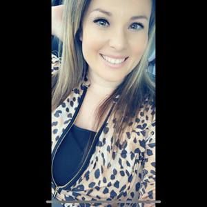 Meet your Posher, Desiree